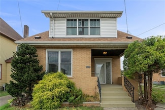 1014 Montana Ave, Natrona Heights, PA 15065