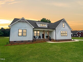 101 Straptrap Ln, Clinton, NC 28328