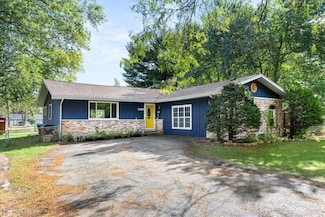 3440 Cardinal Ln, Morris, IL 60450