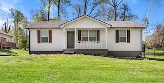 978 May Apple Dr, Clarksville, TN 37042
