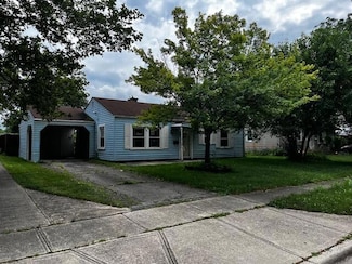 284 Old Village Rd, Columbus, OH 43228