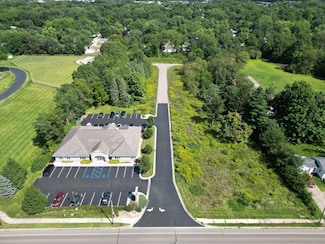 5719 Oakland Dr, Portage, MI 49024