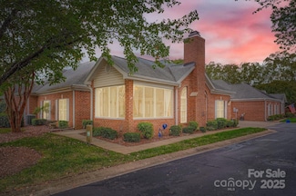 8406 Highland Glen Dr Unit D, Charlotte, NC 28269