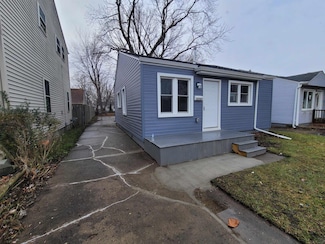 22587 Heussner Ave, Warren, MI 48089