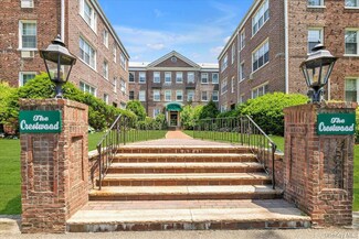 1 Meadow Dr Unit 1K, Woodmere, NY 11598