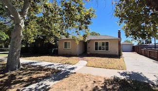 1032 9th St, Los Banos, CA 93635
