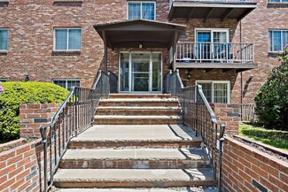 4 Church St Unit 12, Malden, MA 02148