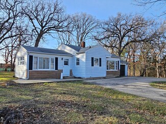 22206 N Kelsey Rd, Lake Barrington, IL 60010