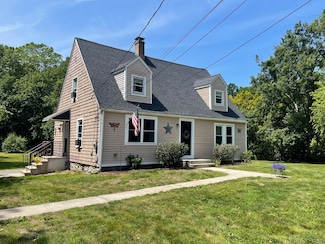 205 Blackstone St, Blackstone, MA 01504