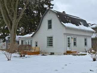 390 N Garfield Blvd, Grayslake, IL 60030