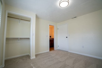 15882 Antioch Rd, White City, OR 97503