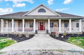 12283 Devils Hole Rd, Bowling Green, OH 43402