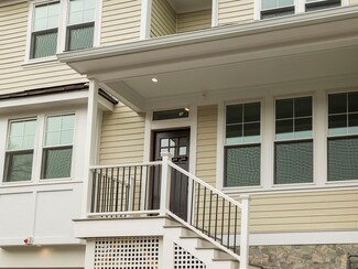 67 Walnut St Unit 2, Newtonville, MA 02460