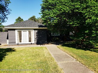 2909 W Michigan Ave, Lansing, MI 48917
