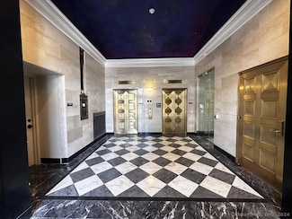 1 Atlantic St Unit 510, Stamford, CT 06901