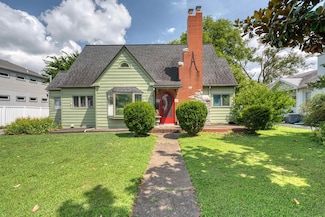 1216 N Elm St, Henderson, KY 42420