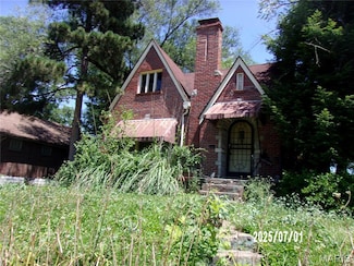 6501 Woodrow Ave, Saint Louis, MO 63121