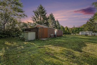54942 Butcher Rd, Lawrence, MI 49064
