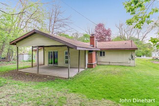 419 Nicholson St, Ionia, MI 48846