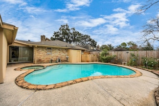 13307 High Star Dr, Houston, TX 77083