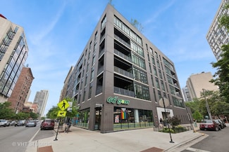 2773 N Hampden Ct Unit 404, Chicago, IL 60614