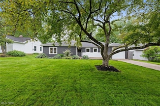 461 Overwood Rd, Akron, OH 44313