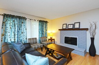 4872 Churchill St, Saint Paul, MN 55126