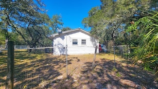 150 Miller St, Lanark Village, FL 32323