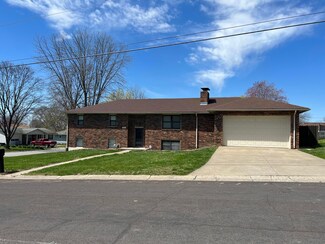 1015 S Grant Ave, Marshall, MO 65340