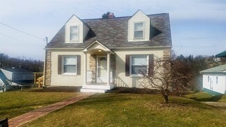 5 Washington Dr, Monessen, PA 15062