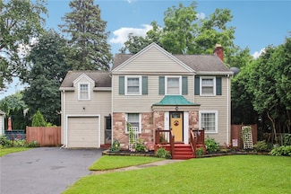 38 Kiniry Dr, Rochester, NY 14609