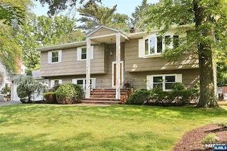 104 Piermont Ave, Hillsdale, NJ 07642