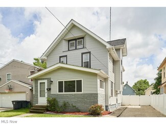 98 E Archwood Ave, Akron, OH 44301