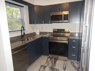 84 Cadogan Way Unit UFF301, Nashua, NH 03062