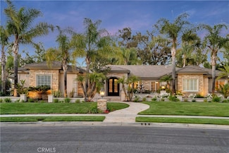 697 Noble Rd, Simi Valley, CA 93065