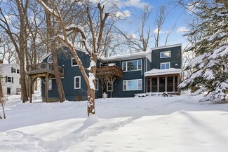 317 Fowler Rd, Cape Elizabeth, ME 04107