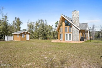 2644 Vancouver Dr, Alford, FL 32420