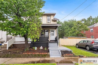 34 Francis Ave, Trenton, NJ 08629