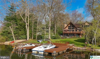 70 Great Oaks Dr, Nesquehoning, PA 18240