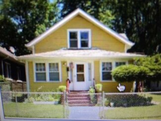 835 Wadsworth Ave, Waukegan, IL 60085