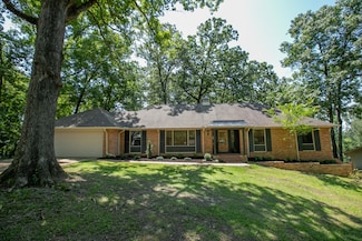 94 Huckleberry Dr, Columbus, MS 39705