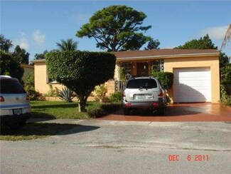 15800 NE 15th Ave, North Miami Beach, FL 33162