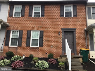 205 Ringgold St, Waynesboro, PA 17268