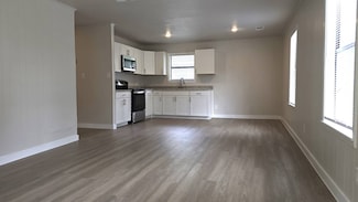 379 W Blackbourn St, Hawkins, TX 75765