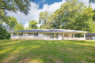 2666 Warren Ave, Camden, AR 71701