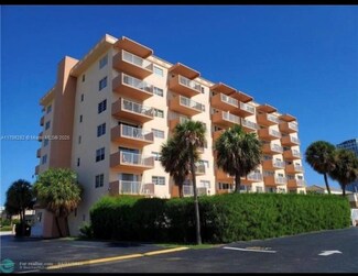 2200 E Hallandale Beach Blvd Unit 702, Hallandale Beach, FL 33009