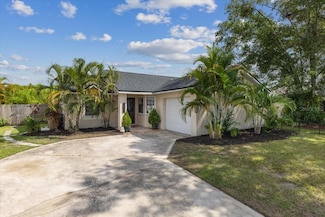 117 Sandalwood Dr, Kissimmee, FL 34743