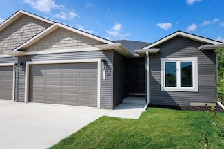 106 W 14th St, Madison, NE 68748