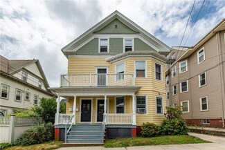 15 Pitman St, Providence, RI 02906