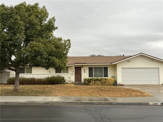 5285 Peacock Ln, Riverside, CA 92505